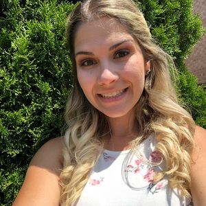 Meet your Posher, Melanie